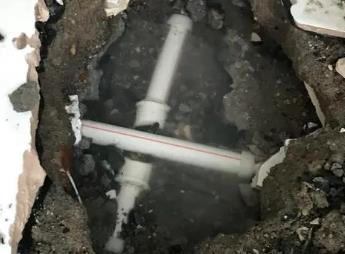 兴文阳台漏水维修公司为您分享楼上楼下漏水怎么处理